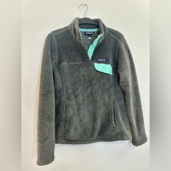 Patagonia Jackets & Blazers - Patagonia Womens Pullover Gray Synchilla Fuzzy Fleece 1/4 Zip Size‎ Small